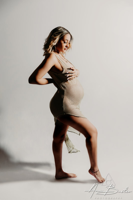 Best maternity photographer Orlando FL
